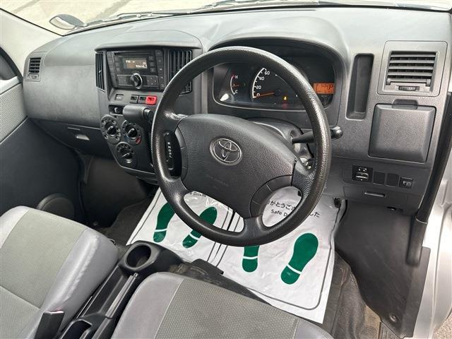 Toyota Light Ace Van 8