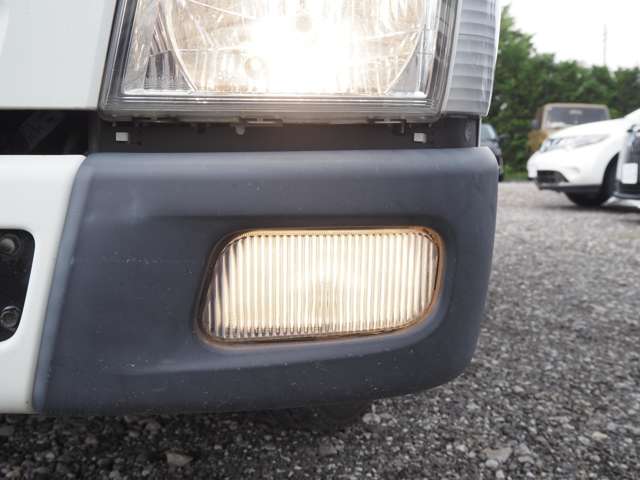 Mitsubishi Fuso Canter 10