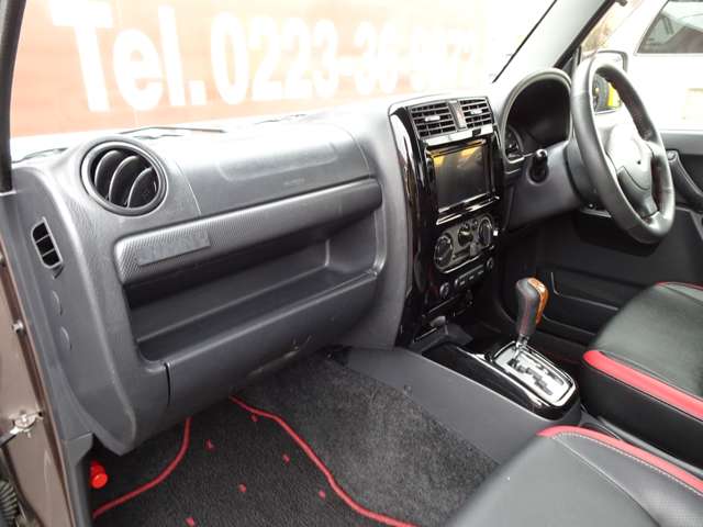 Suzuki Jimny 12