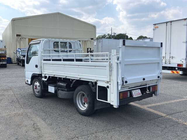 Isuzu Elf 2