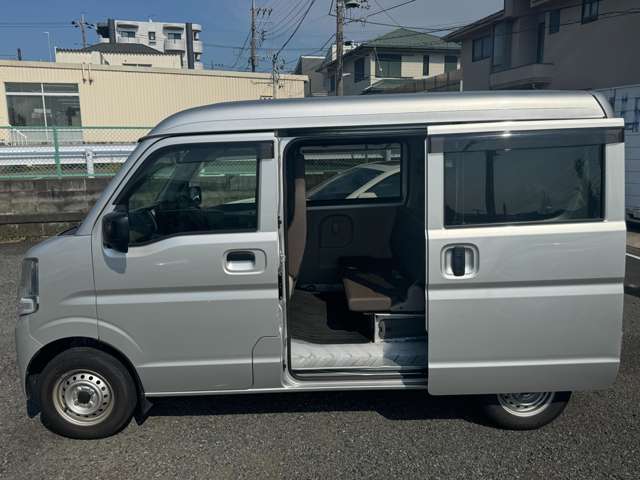 Nissan NV100 Clipper 4