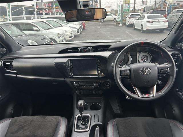 Toyota Hilux 4