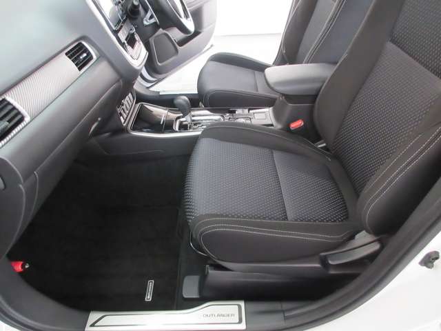 Mitsubishi Outlander 12