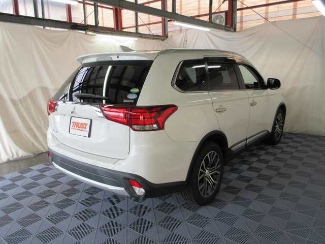 Mitsubishi Outlander 9