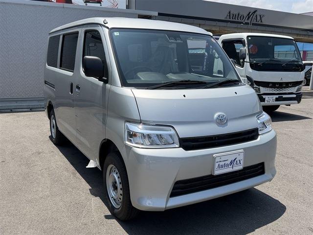 Toyota Town Ace Van 5