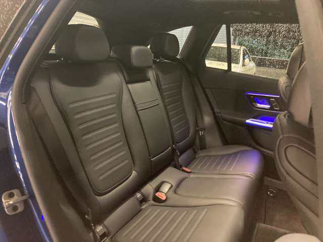 Mercedes-Benz GLC 8