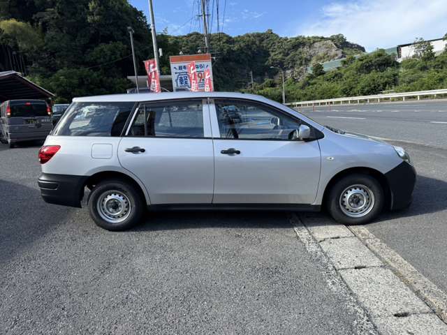 Nissan AD 11