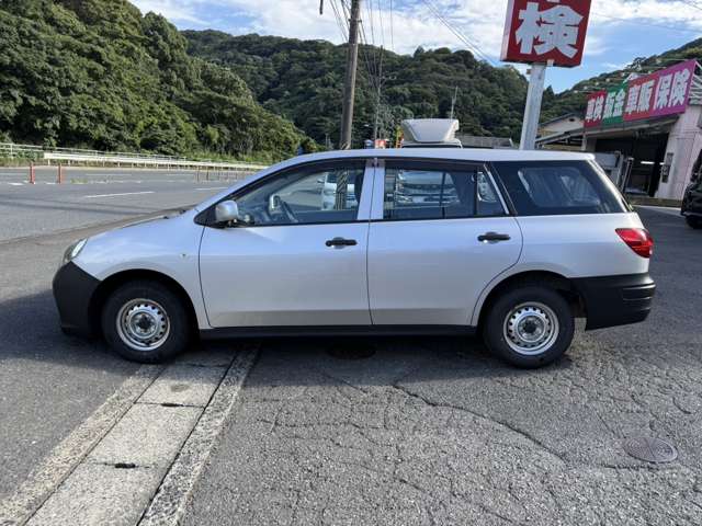Nissan AD 7