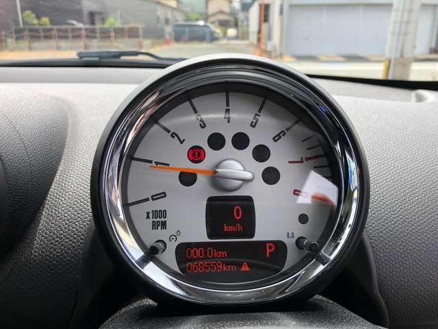 MINI Crossover 10