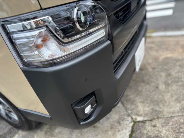 Toyota Hiace Van 6