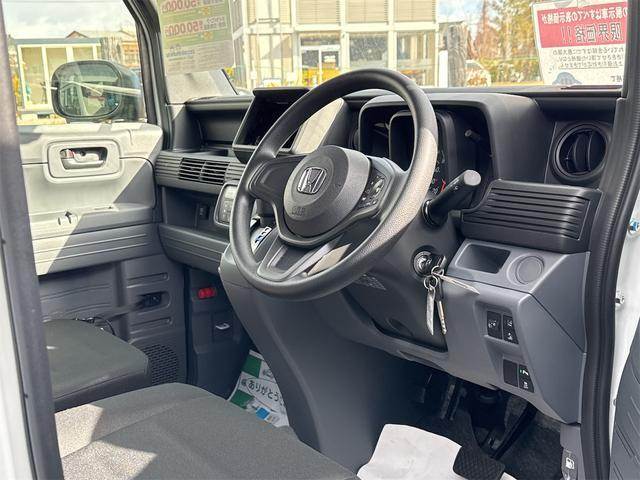 Honda N-VAN 11
