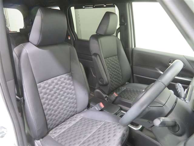 Toyota Voxy 9