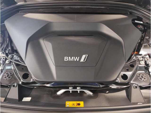 BMW iX1 12