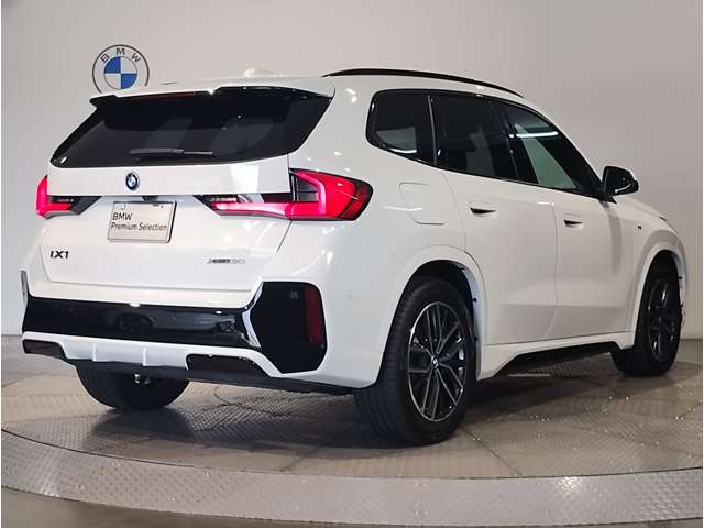 BMW iX1 9