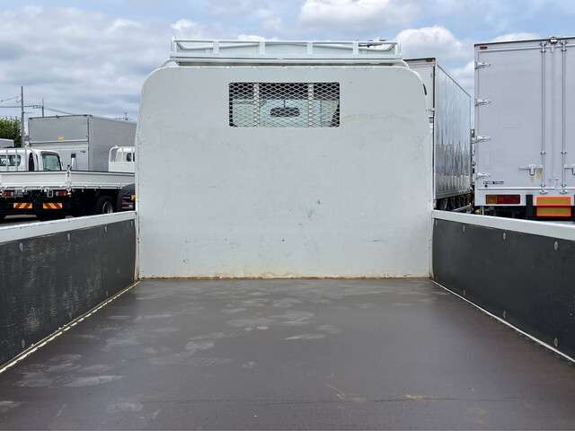 Mitsubishi Fuso Canter 12