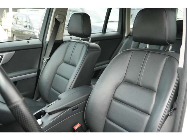 Mercedes-Benz GLK-Class 4