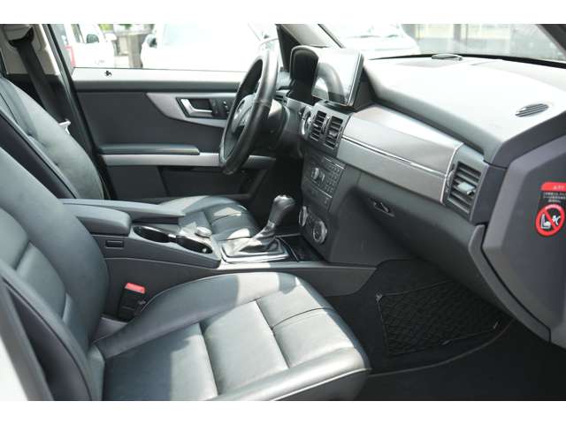 Mercedes-Benz GLK-Class 6