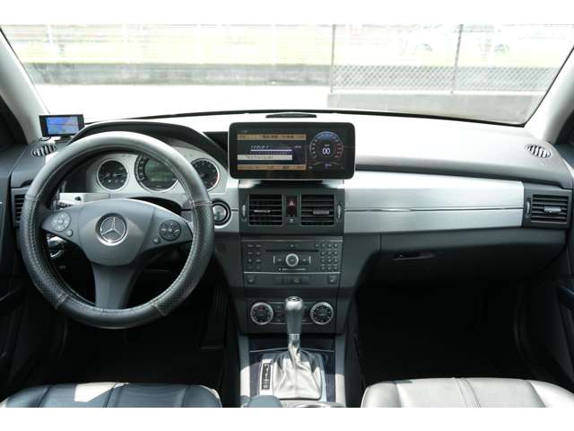 Mercedes-Benz GLK-Class 7