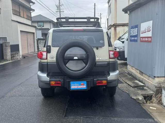 Toyota FJ Cruiser 6
