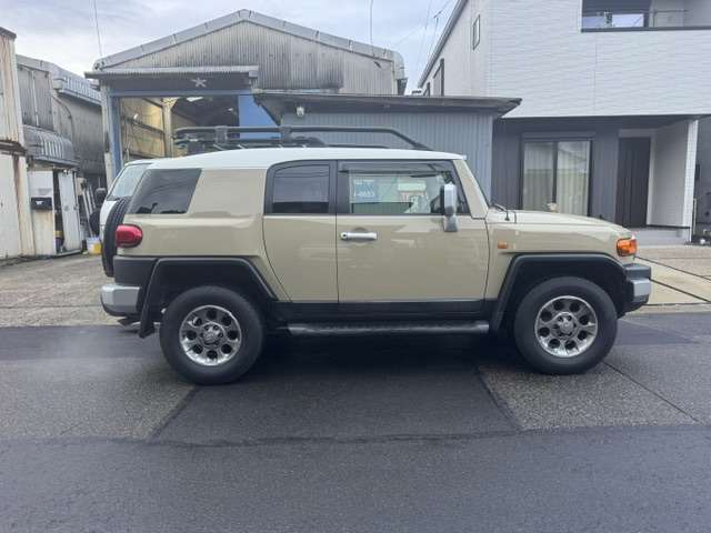 Toyota FJ Cruiser 8