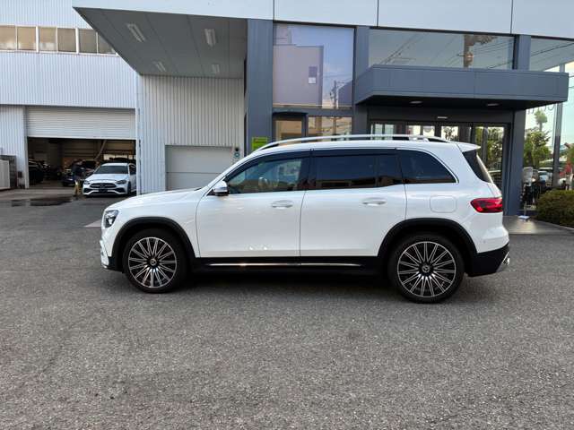 Mercedes-Benz GLB 10