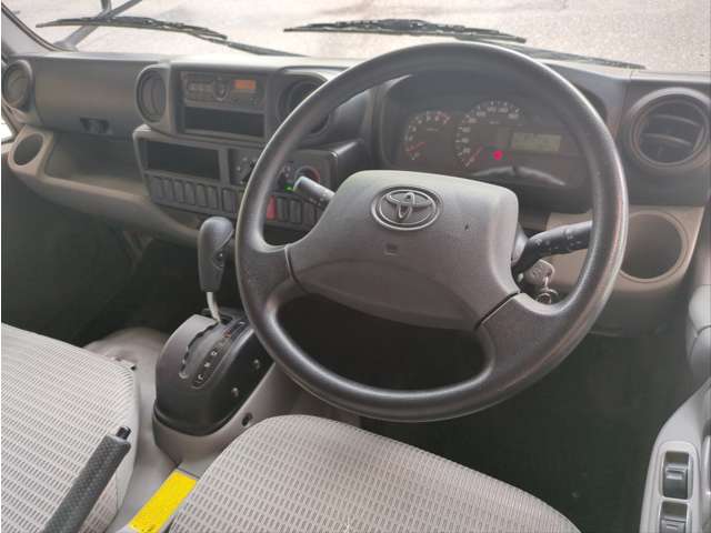 Toyota Toyoace 11