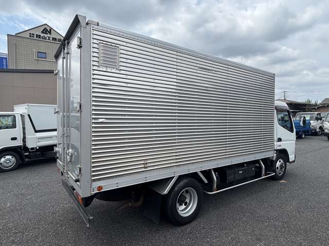 Mitsubishi Fuso Canter 10