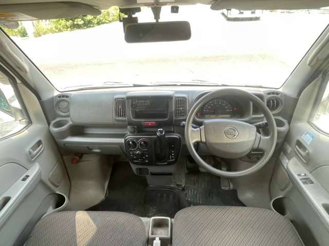 Nissan NV100 Clipper 12