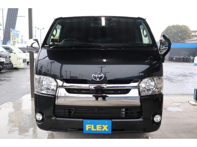 Toyota Hiace Van 8