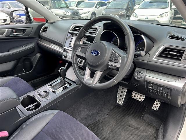 Subaru Legacy Outback 6