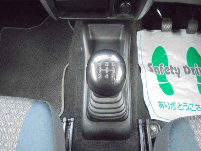 Mazda AZ-オフロード 12