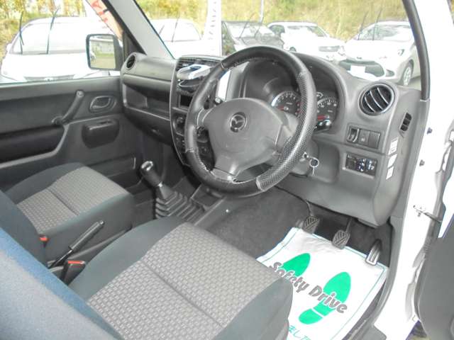 Mazda AZ-オフロード 8