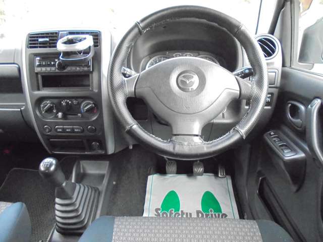 Mazda AZ-オフロード 10