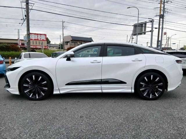Toyota Crown Crossover 4