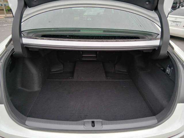 Toyota Crown Crossover 10