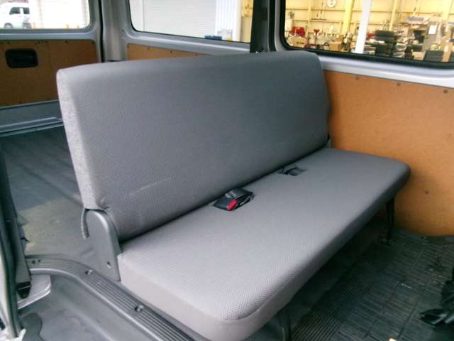Toyota Regius Ace 10