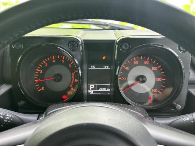 Suzuki Jimny 12
