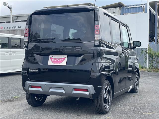 Mitsubishi Delica Mini 12