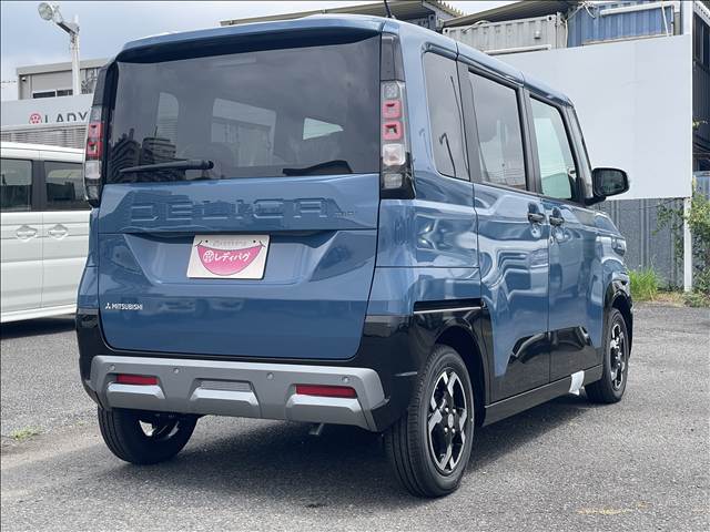 Mitsubishi Delica Mini 11