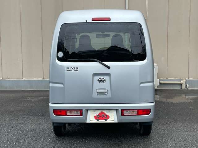 Toyota Pixis Van 5