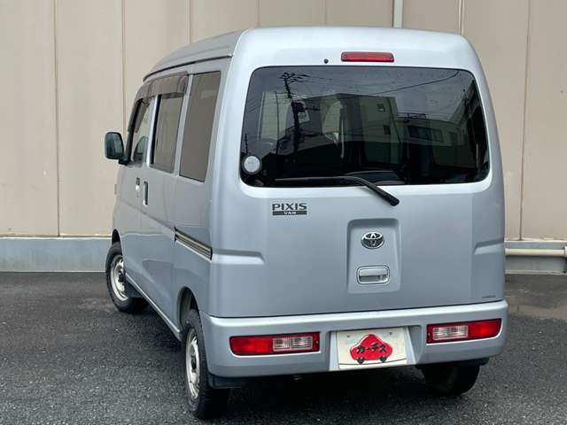 Toyota Pixis Van 9