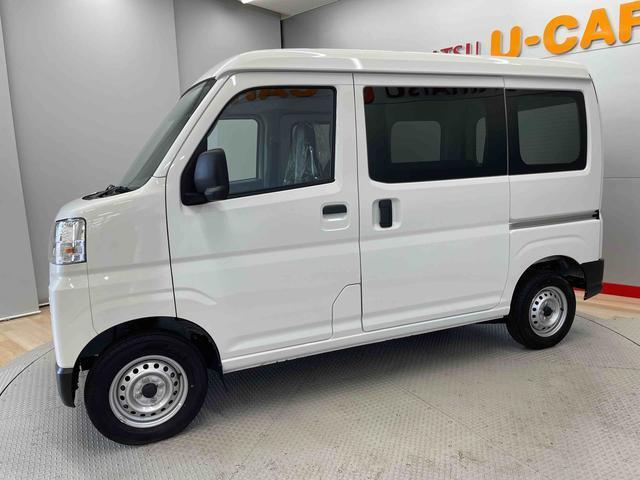 Daihatsu Hijet Cargo 6