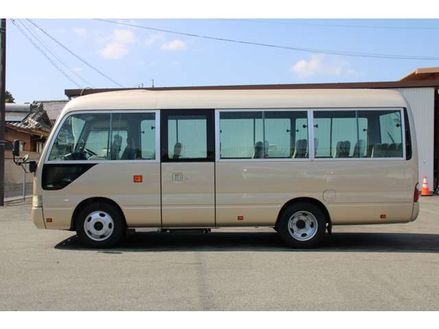 Toyota Coaster 4