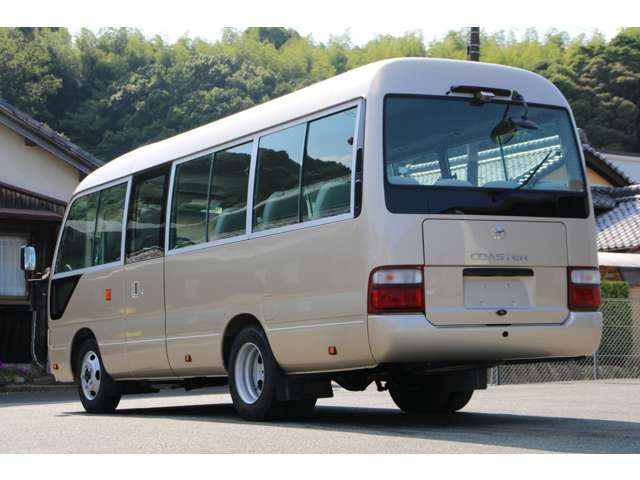 Toyota Coaster 6
