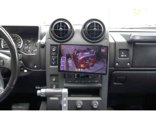 Hummer H2 8