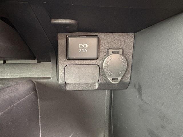 Toyota Probox Van 8
