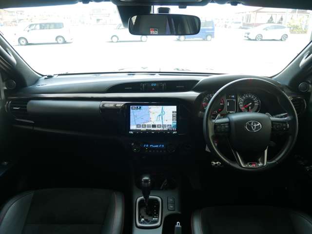 Toyota Hilux 3