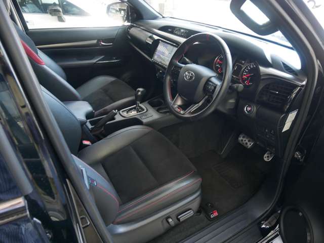 Toyota Hilux 5