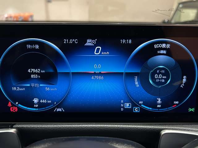 Mercedes-Benz GLB 12