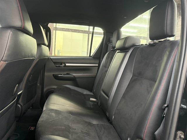 Toyota Hilux 12